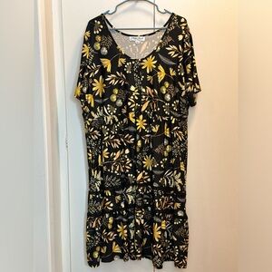 White Mark- Floral flare dress with pockets size 3XL